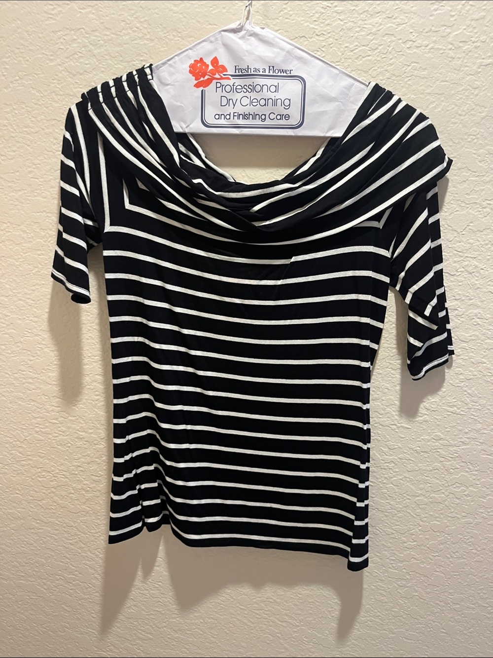 Max Studio Black & White Striped Cowl Neck Short Sleeve Top